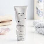The Max Facial Cleanser - Image 8